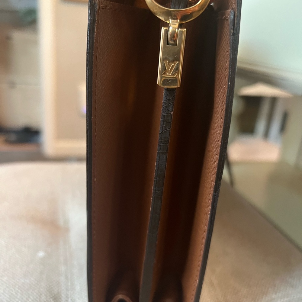 Louis Vuitton Courcelles Monogram Canvas shoulder bag - Picture 4 of 16